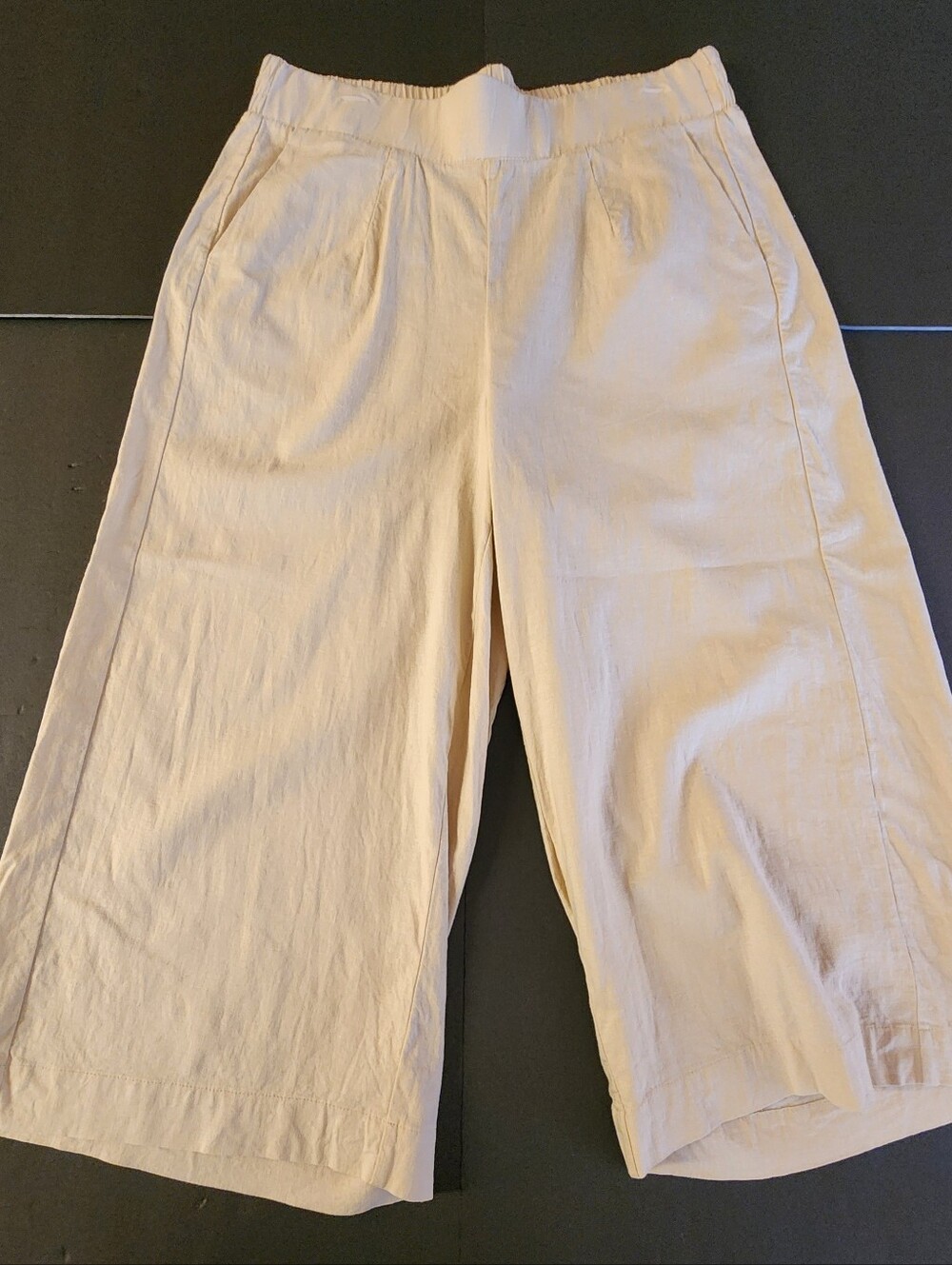 Torrid "Feel The Fit" Wide Leg Crop Pants, W-32-34, Cream, Almond Color, Linen+